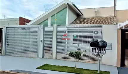 ** CASA A VENDA NO JD PAULISTA III **