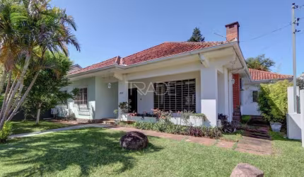 Casa com 3 quartos à venda na Rua Doutor Mário Totta, 331, Tristeza, Porto Alegre por R$ 1.060.000