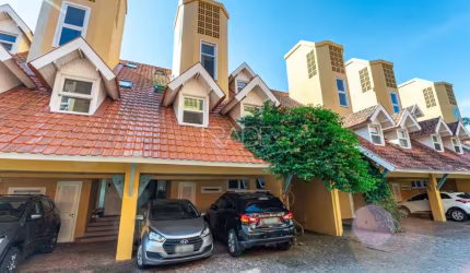 Casa em condomínio fechado com 3 quartos à venda na Rua Doutor Armando Barbedo, 118, Tristeza, Porto Alegre por R$ 1.435.000