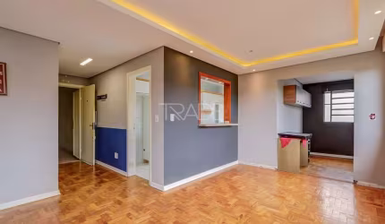 Apartamento com 2 quartos à venda na Rua Upamaroti, 400, Cristal, Porto Alegre por R$ 272.000
