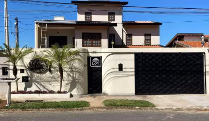 Casa à venda com 328 m², 4 quartos 4 vagas em Vila Brandina, Campinas