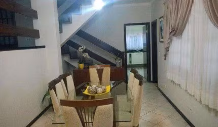 Casa à venda em Vinhedo, Condomínio Vila Hípica I, com 3 suítes, com 400 m²