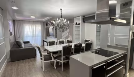 Apartamento com 03 dormitórios, senod 01 suíte no bairro Estreito - Florianópolis/SC