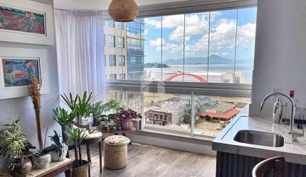 Apartamento alto padrão com 03 dormitórios, sendo 01 suíte no bairro Campinas - São José/SC