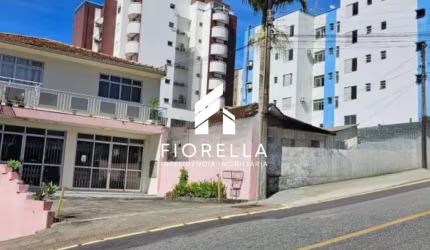 Terreno com 1.368,36m² no bairro Estreito - Florianópolis- SC