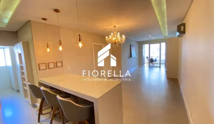 Apartamento com 03 Dormitórios, 01 suíte, no bairro Campinas - São José/SC