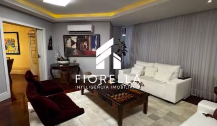 Apartamento com 04 dormitórios, sendo 01 suíte bairro Centro - Florianópolis/SC