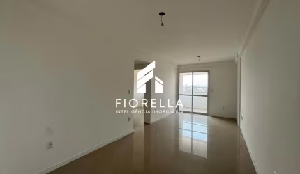 Apartamento novo com 03 dormitórios, 01 suíte em Barreiros - São José/SC
