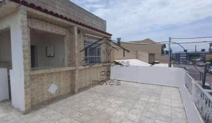 Casa em condomínio fechado com 2 quartos à venda na Rua Epaminondas Jacome, 19, Irajá, Rio de Janeiro, 60 m2 por R$ 170.000