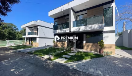 VENDA - DUPLEX EM INOÃ, 2 QUARTOS SENDO UM COM SACADA, 1 MINUTO DA RODOVIA!