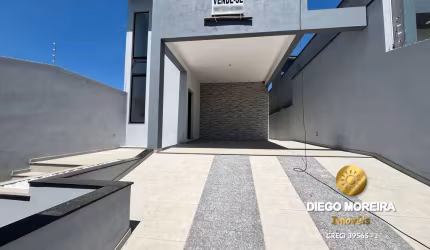 Casa Sobrado à Venda em Loteamento de Atibaia!