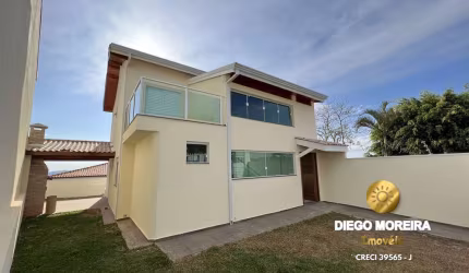 Casas á venda em Terra Preta com 3 dormitórios