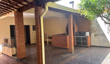 Casa para Venda em Sertãozinho, Jardim Alexandre Balbo, 3 dormitórios, 1 suíte, 3 banheiros, 2 vagas