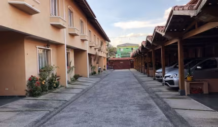 Casa em Vila Formosa, 90m², 2 dormitórios, 1 suíte.