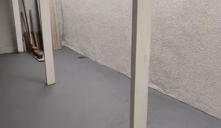 Edícula na avenida no satélite