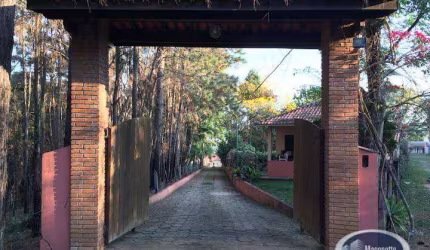LINDISSIMA CHÁCARA NA BEIRA DA  REPRESA  C/ FÁCIL ACESSO