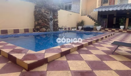 Sobrado com 4 dormitórios à venda, 400 m² por R$ 2.500.000,00 - Vila Galvão - Guarulhos/SP