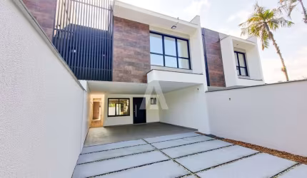 Casa com 3 quartos à venda na Rua Professor Teodoro Lauer, --, Saguaçu, Joinville por R$ 990.000