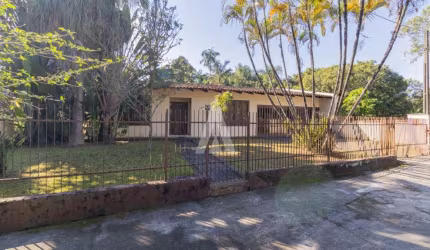Casa com 3 quartos à venda na Rua Indaial, --, Saguaçu, Joinville por R$ 1.200.000