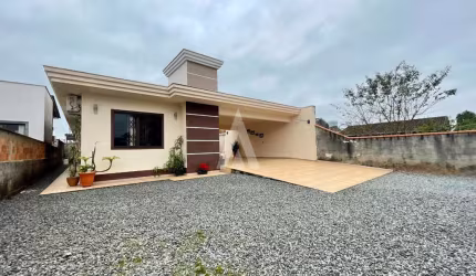 Casa com 3 quartos à venda na Rua Emília Silva Denk, --, Aventureiro, Joinville por R$ 650.000