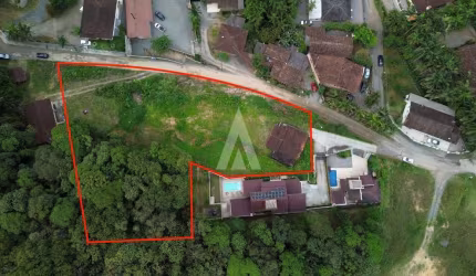 Terreno à venda na Rua Bananal, --, Glória, Joinville por R$ 1.990.000