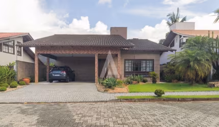 Casa em condomínio fechado com 4 quartos à venda na Rua Tutóia, --, Glória, Joinville por R$ 1.350.000