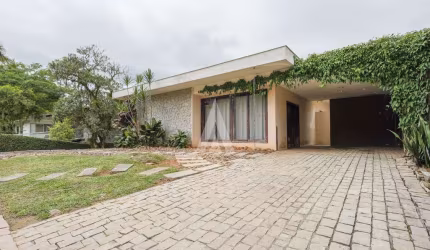 Casa com 3 quartos à venda na Rua Padre Anchieta, --, América, Joinville por R$ 1.498.000
