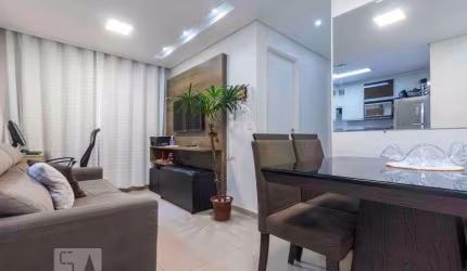 Apartamento à Venda - Vila Carmosina, 2 Quartos,  44 m2