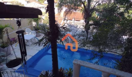 Casa de 4 quartos, 2 suítes e 3 vagas de garagem à venda, 350 m², por R$ 2.000.000 - São Francisco - Niterói/RJ