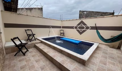 CASA NA PRAIA COM PISCINA E CHURRASQUEIRA! AVENIDA PRINCIPAL - ITANHAEM
