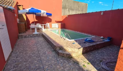 CASA MOBILIADA 2 QUARTOS 800M MAR PISCINA E CHURRASQUEIRA ITANHAÉM/SP