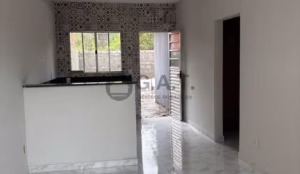 CASA À VENDA NO RESIDENCIAL SERRA DOURADA - VOTORANTIM/SP