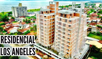 Apartamento Residencial / Porto Novo