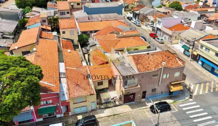 Casa no centro de Atibaia com localização privilegiada
