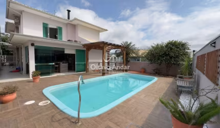 Casa com piscina e 4 dormitórios - Altos de Biguaçu