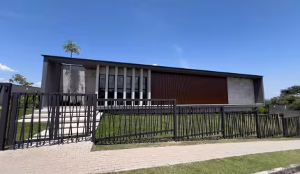 Casa Térrea de Alto Padrão com Vista Panorâmica
