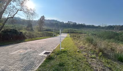 TERRENO À VENDA - VÁRZEA GRANDE - GRAMADO/RS, Várzea Grande, Gramado - RS