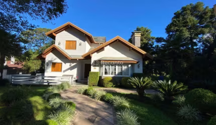 CASA 3 DORM. 1 SUÍTE NA VILA SUIÇA, Vila Suiça, Canela - RS