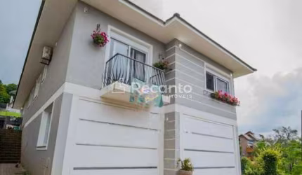 CASA COM 03 DORMITÓRIOS EM GRAMADO , Vale das Colinas, Gramado - RS