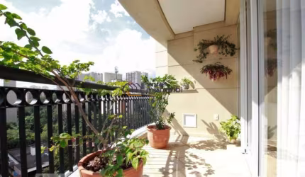 Estilo Neo Classico em frente ao portal do Morumbi