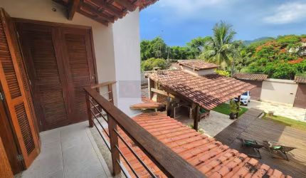 Open House Vende Oportunidade Excelente Casa 3 quartos Região Oceânica!
