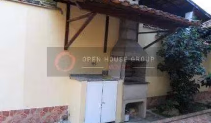 Open House vende casa Fonseca rua sem saída 3 quartos e quintal