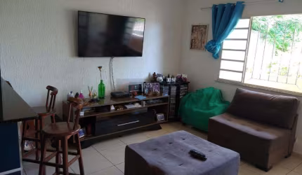 Casa à Venda em Jardim Alcântara