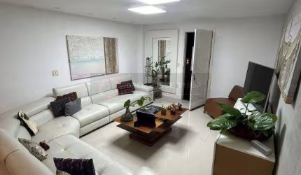 Casa 03 quartos em São Francisco, 180m²