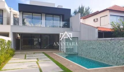 Casa no condomínio Rio Mar com 5 suítes - Barra da Tijuca