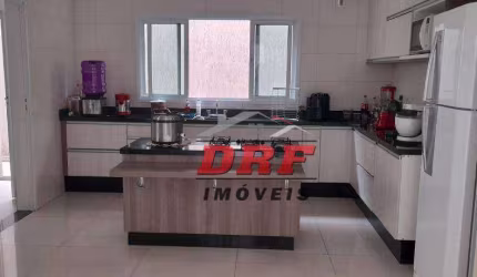 Sobrado com 3 dormitórios à venda, 317 m² por R$ 1.300.000,00 - Jardim Vila Galvão - Guarulhos/SP