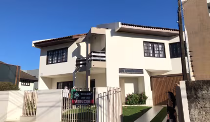 Sobrado no Centro de Cascavel -Residencial e/ou Comercial