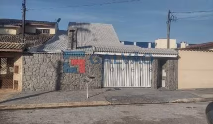 Casa à venda no Bairro Caxambu em Jundiaí - SP