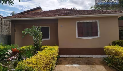 Casa para Venda em Atibaia, Jardim Estância Brasil, 2 dormitórios, 1 suíte, 2 banheiros, 2 vagas