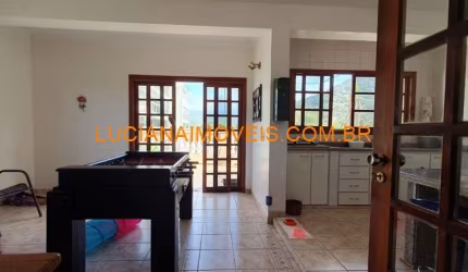 SOBRADO COM 4 PISOS DE 448 M² EM UBATUBA